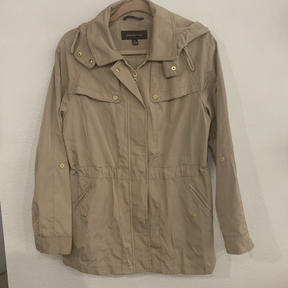 Jones New York Tan Trench Coat Size Medium
